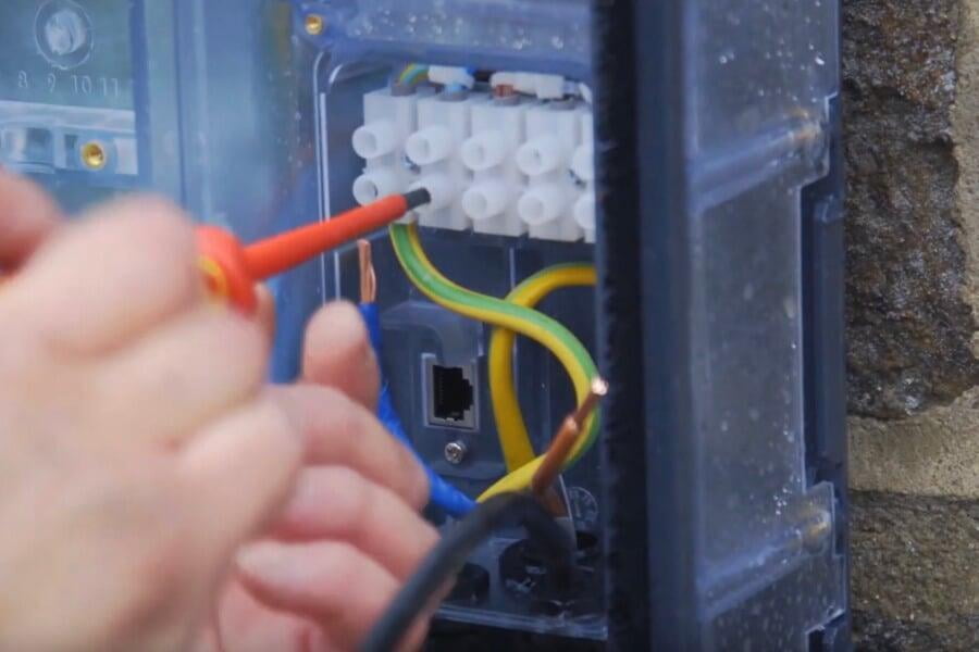 EV Ultra combined power and data cable for EV chargers